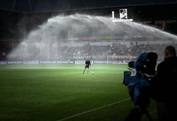 4-1，2-1！西甲疯狂一夜！巴萨酿惨案 马竞爆大冷 最新积分榜出炉!（配图示意）